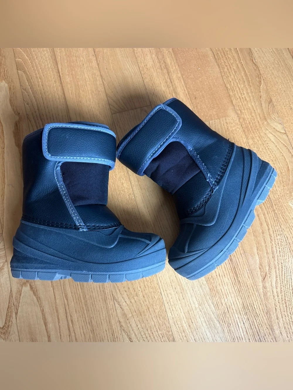 Cat & Jack Lenny winter boots Snow Black Gray Toddler Boys Children’s Size 7